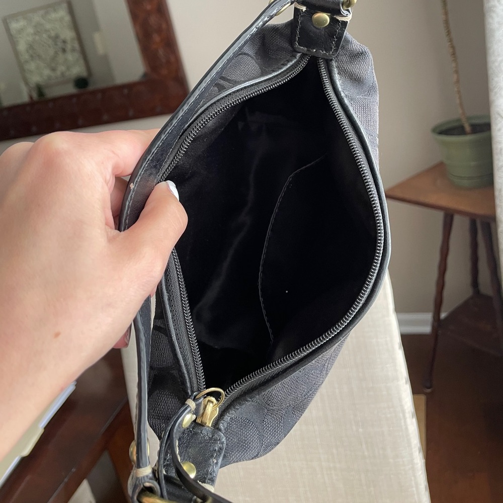Coach Handbag - Picture 3 of 4